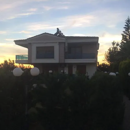 Villa Sea Villa Side